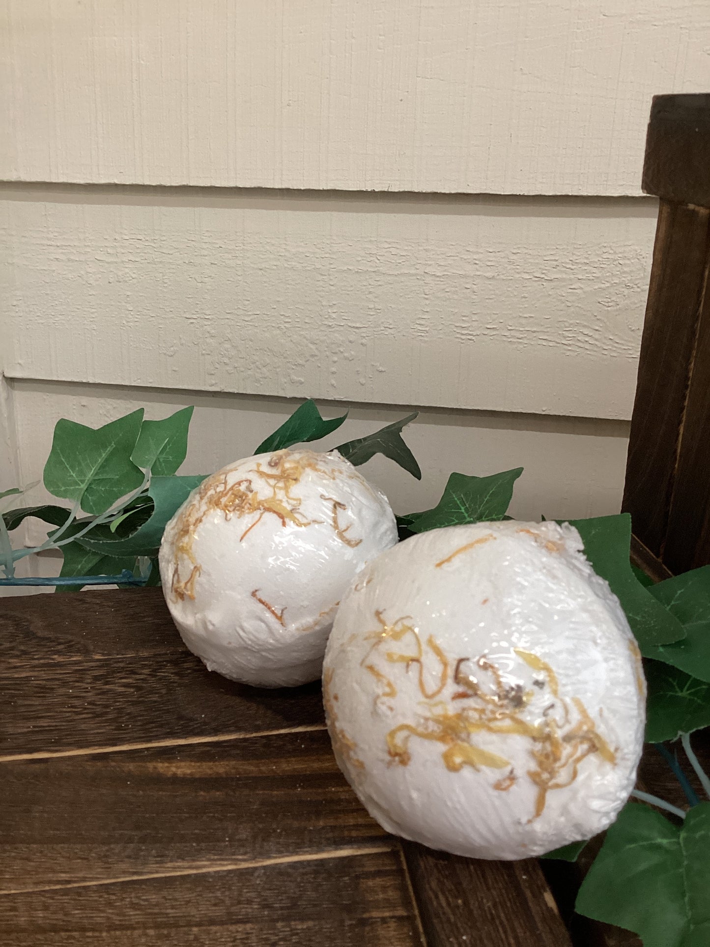 Himalayan Salt Bath Bombs - Sensual, Relax & Detox