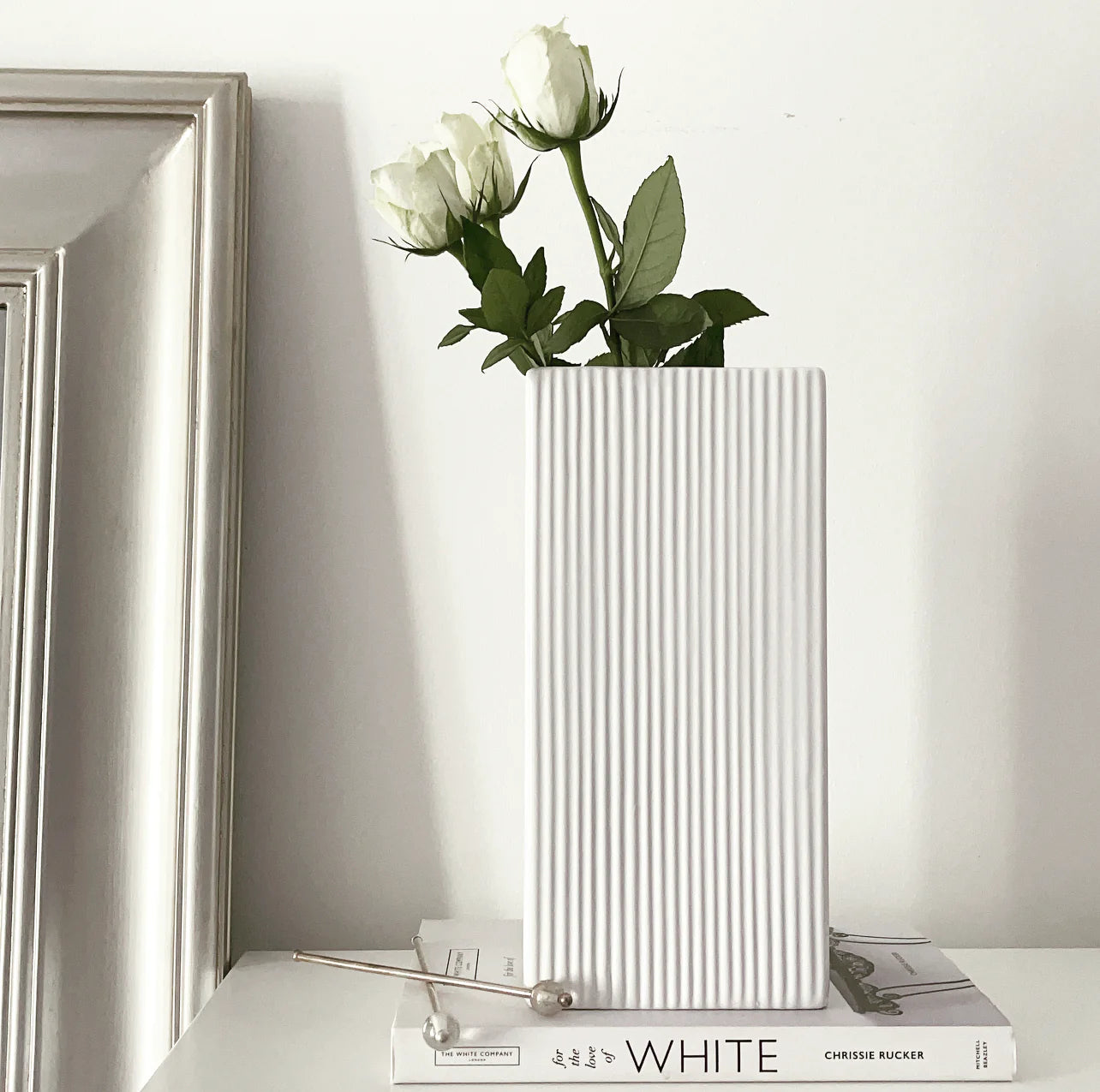 Blake Vase Glossy White