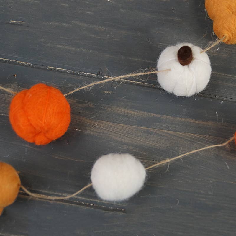 Wool Pumpkin Garland