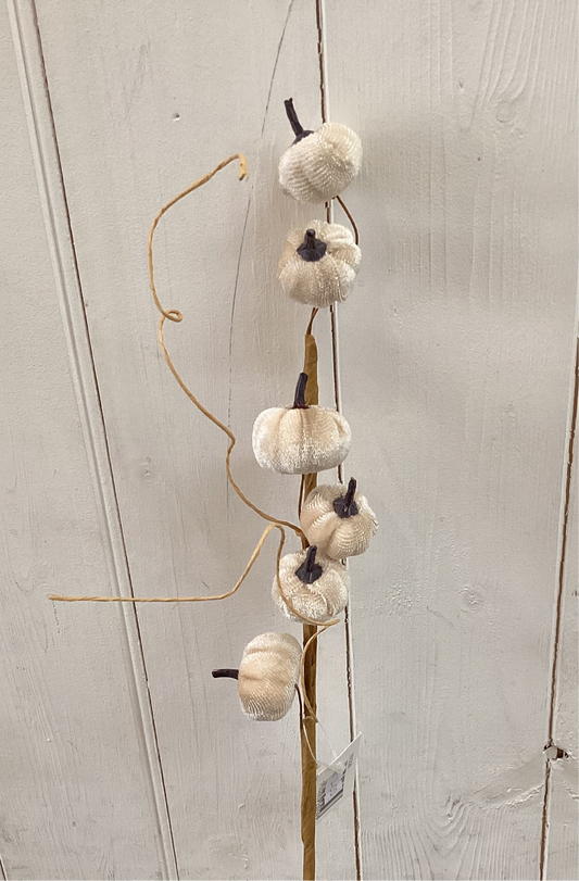 Autumn mini velvet pumpkin spray (cream)