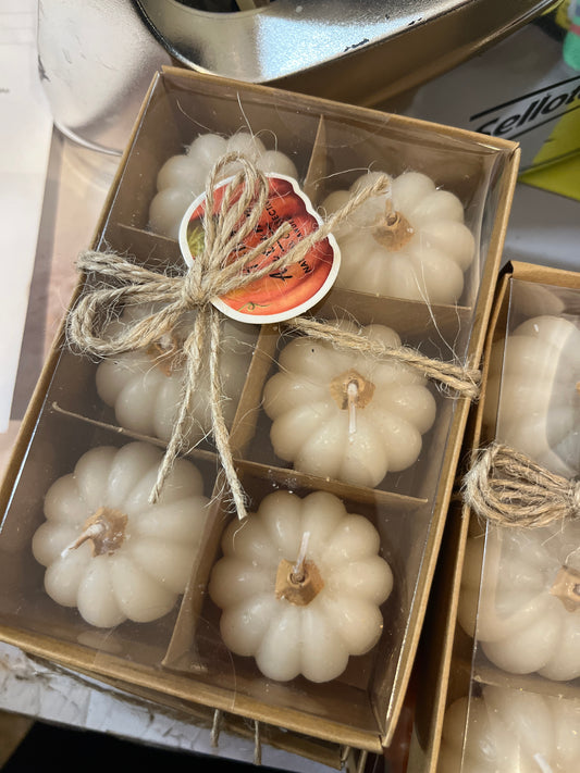 Pumpkin set of 6 candles