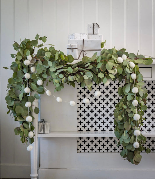 White Pom Pom Garland 2.5 metres